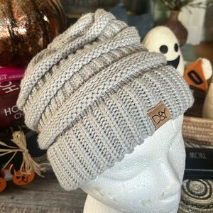 D & Y Knitted Beanie